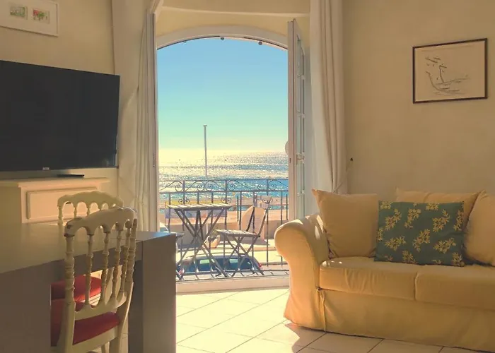 Ξενοδοχείο & La 3*