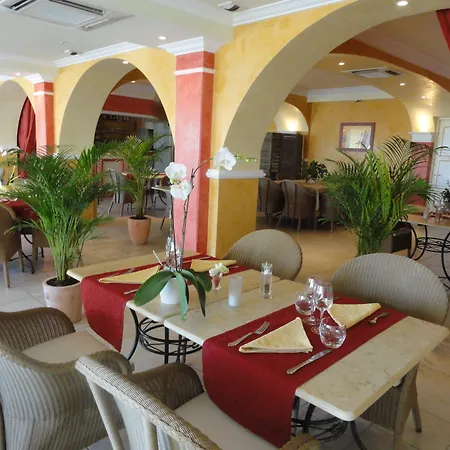 Hotel Hotel & Spa La Villa 3*